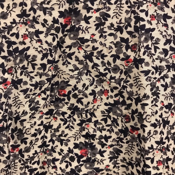 J Crew The Perfect Shirt 0 Silk Cotton floral gray red button down - Picture 3 of 6